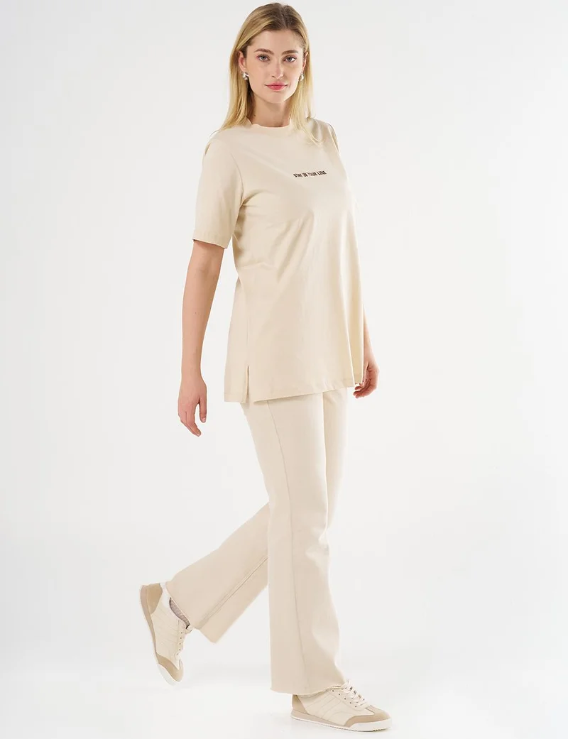 Kayra Slogan Embroidered T-shirt Cream