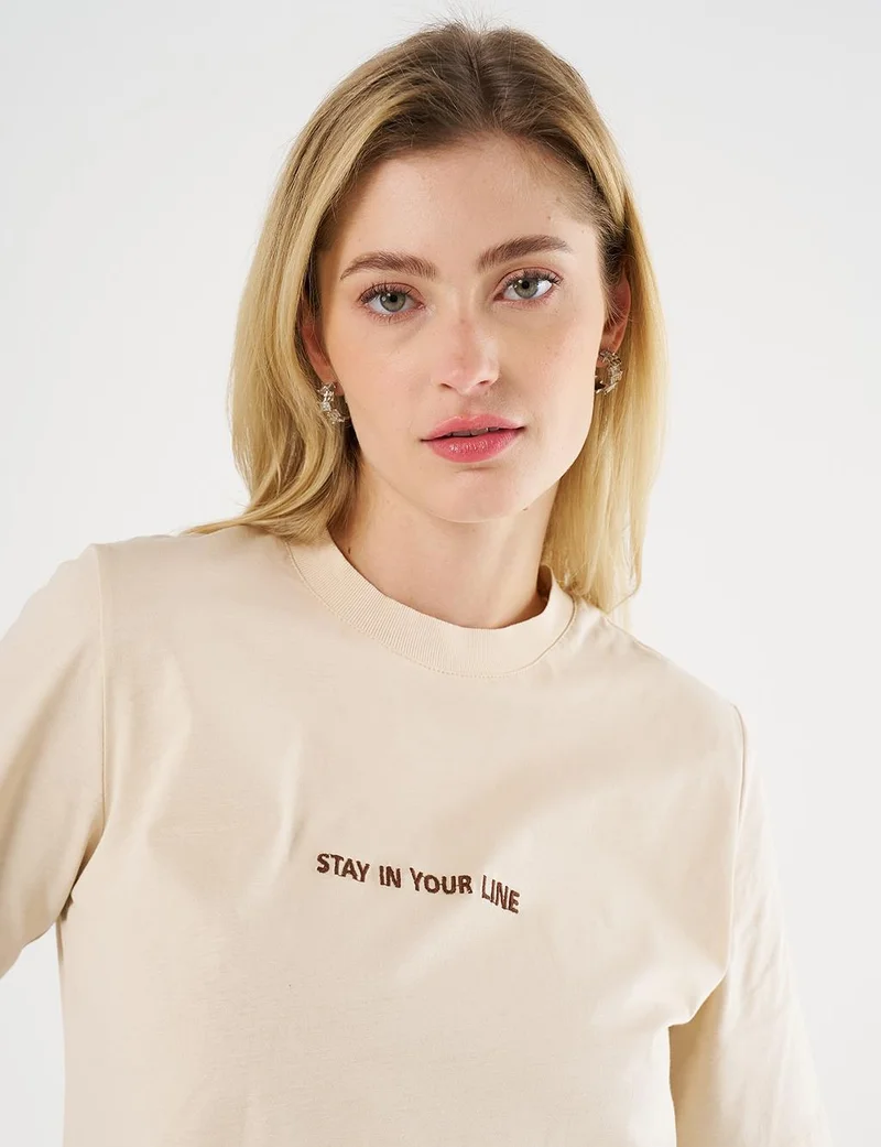Kayra Slogan Embroidered T-shirt Cream