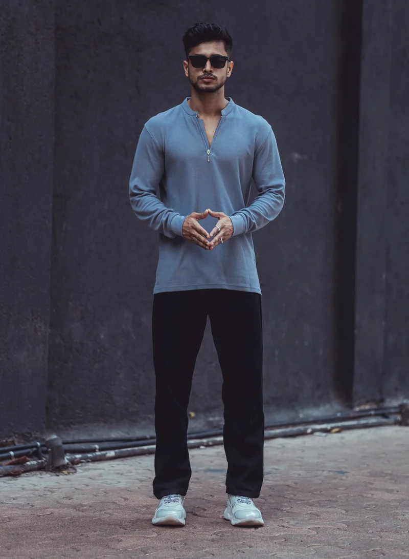 Maniac Maniac Men Henley Neck Solid Full Sleeve Lite Grey Cotton Slim Fit T-Shirt