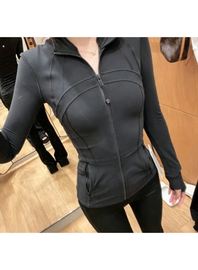 لولوليمون jackets تعريفية: أتقن تمارينك وتنقلاتك اليومية بسهولة — قطعة واحدة لإطلالة أنيقة طوال اليوم - Image 2