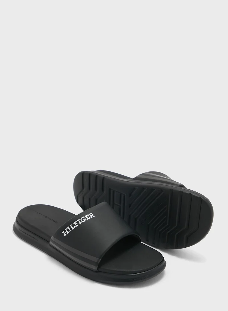 TOMMY HILFIGER Logo Flip Flops