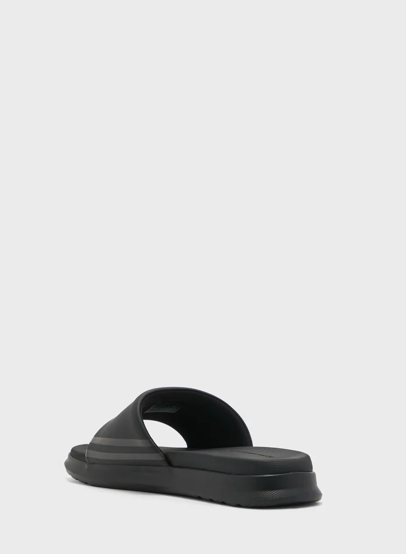 TOMMY HILFIGER Logo Flip Flops