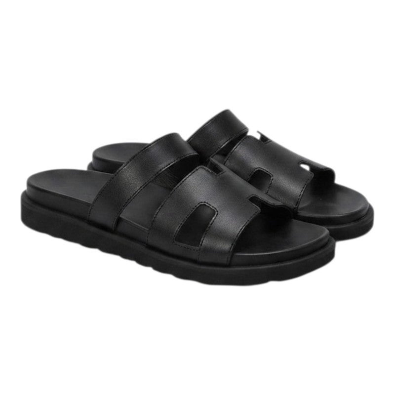 Lightweight unisex leather slippers, comfortable for the feet, suitable for the beach, club, and home, available in distinctive colors, for everyday use, Summer 2026