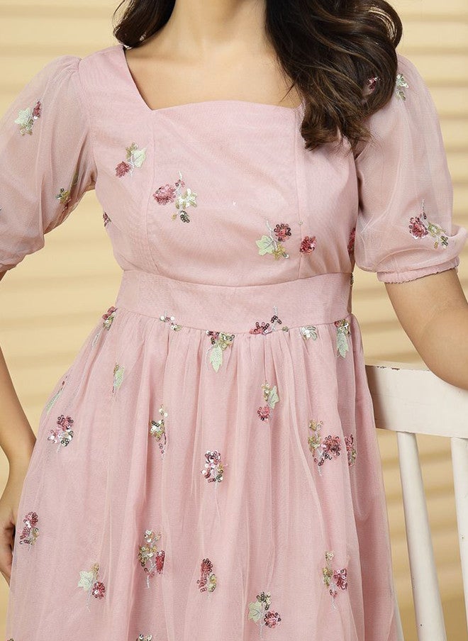RAASSIO فستان ميدي مزين بتطريز زهور بأكمام منتفخة للنساء - Image 3