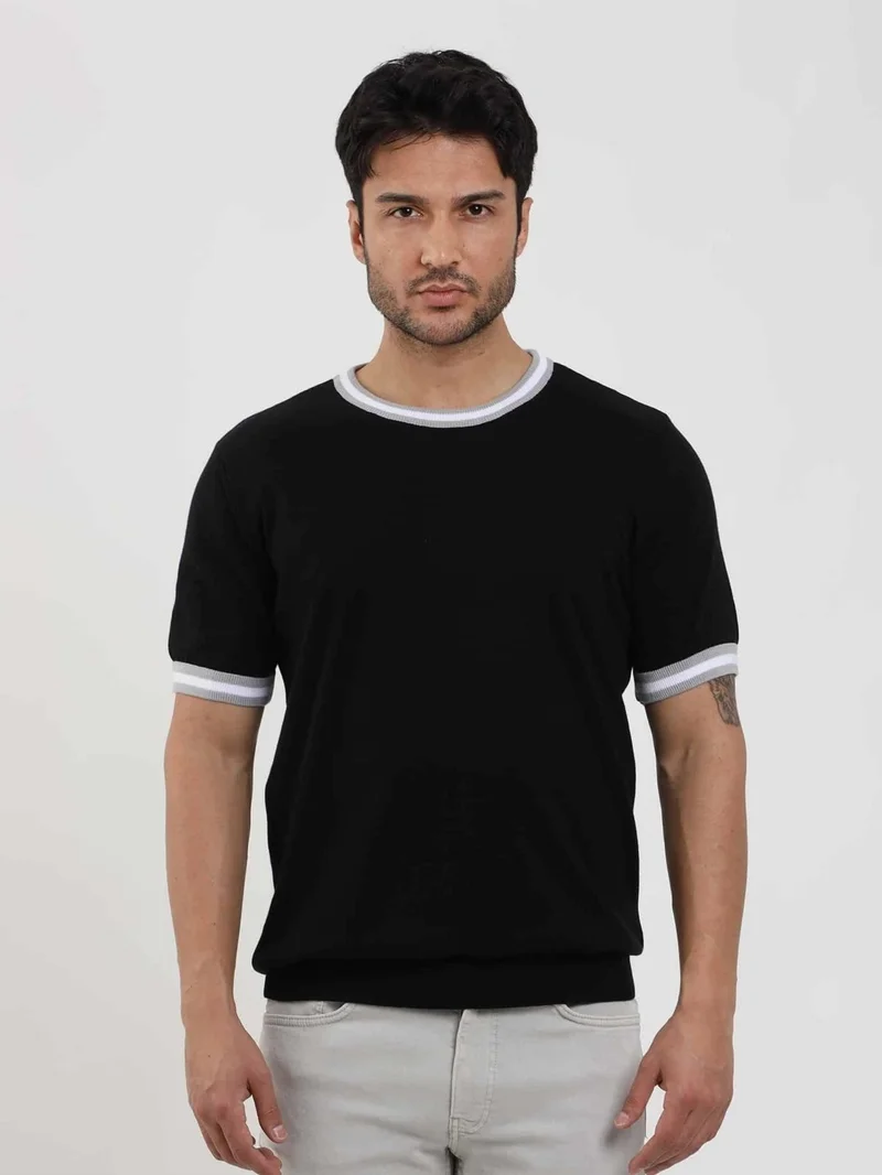 Dufy Black Men's Slim Fit Plain O Neck Sweater - 104656