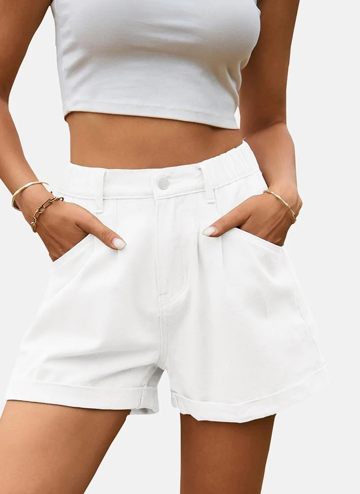 يونيكي White Mid Rise Plain Slim Fit Shorts