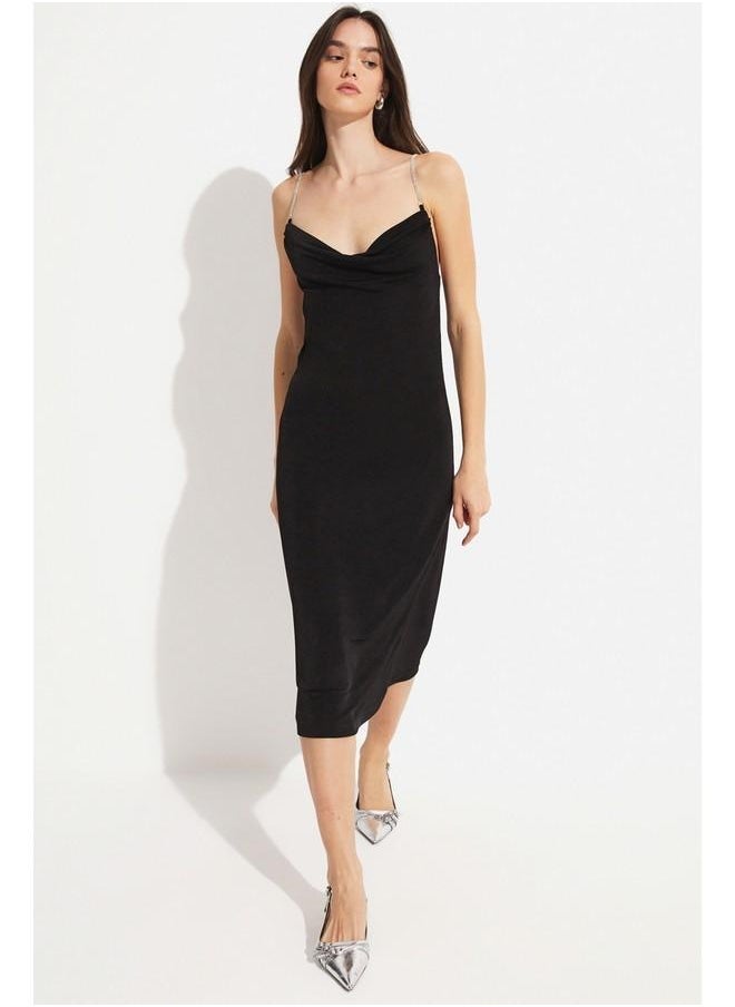 جون فستان ميدي بياقة ملتفة - Image 1