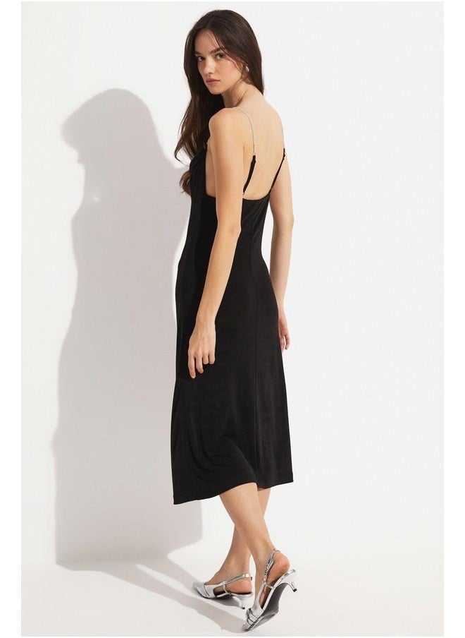 جون فستان ميدي بياقة ملتفة - Image 5