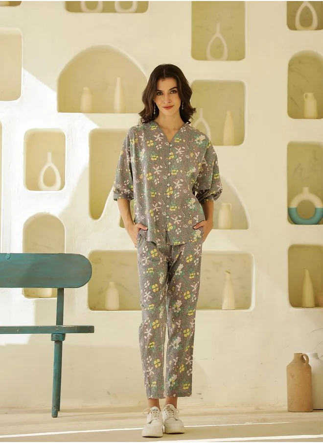 sanskrutihomes Printed V-Neck Cotton Shirt and Trouser Co-Ords