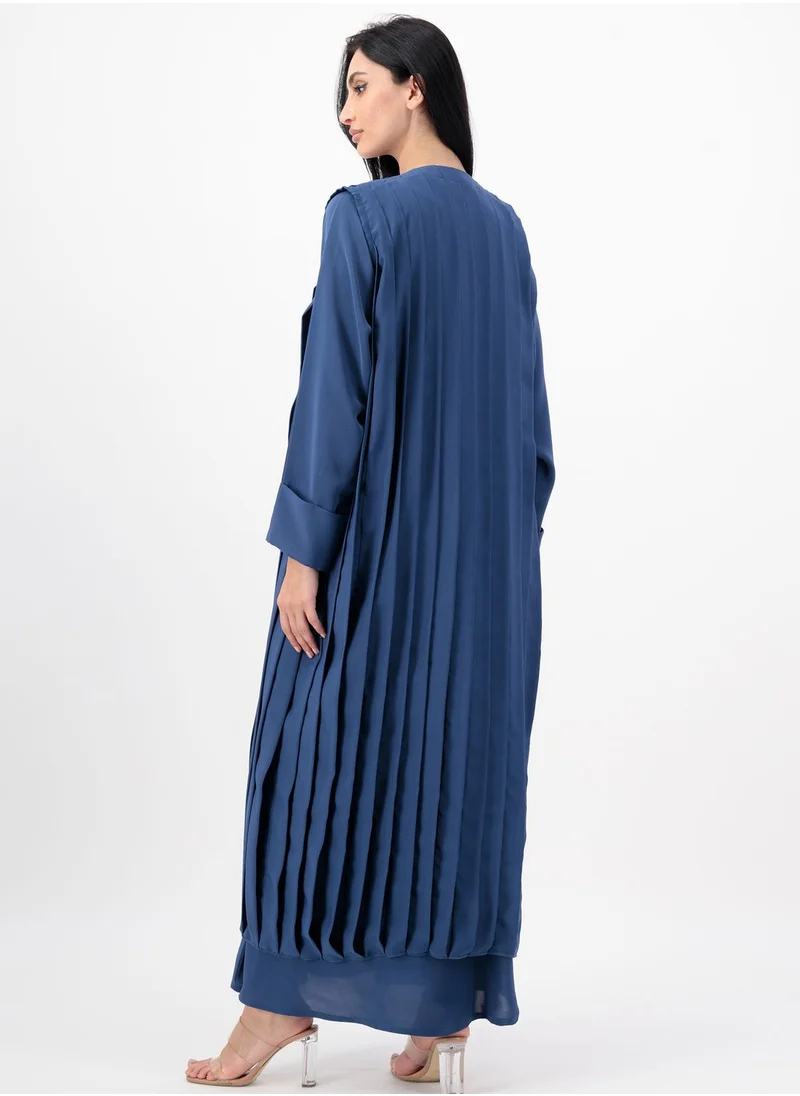 Meem by Mariyah Pleated Detail Abaya