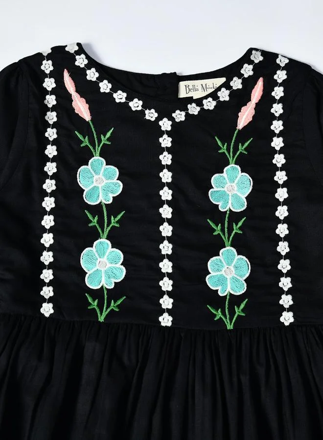 BELLA MODA Floral Embroidered Dress