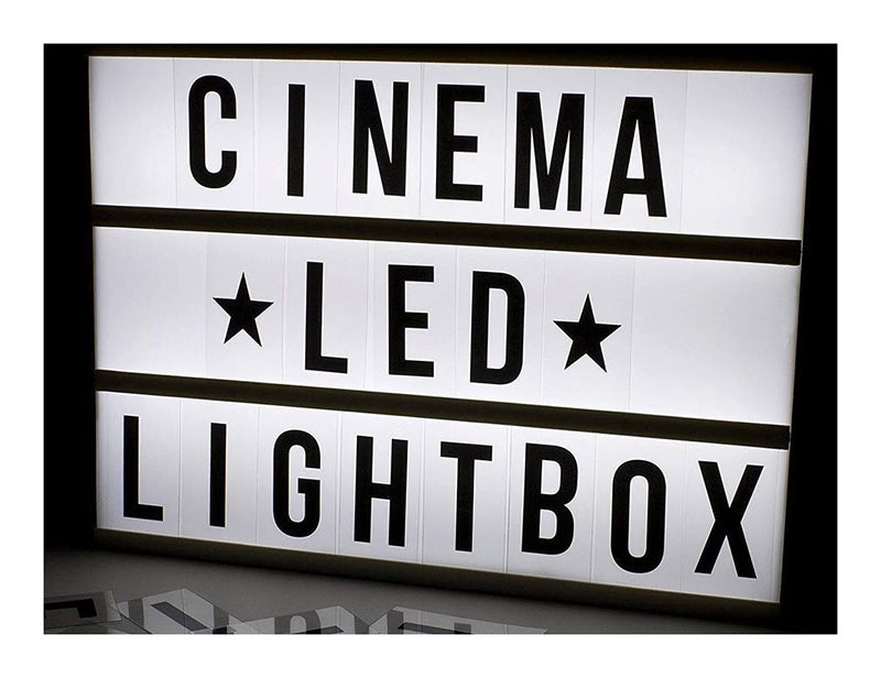 STORE 2508 صندوق إضاءة سينما STORE2508 بحجم A4 مع مجموعة من الحروف والأرقام السوداء والملونة لتصميم صندوق إضاءة LED السينمائي (حجم A4) - Image 1