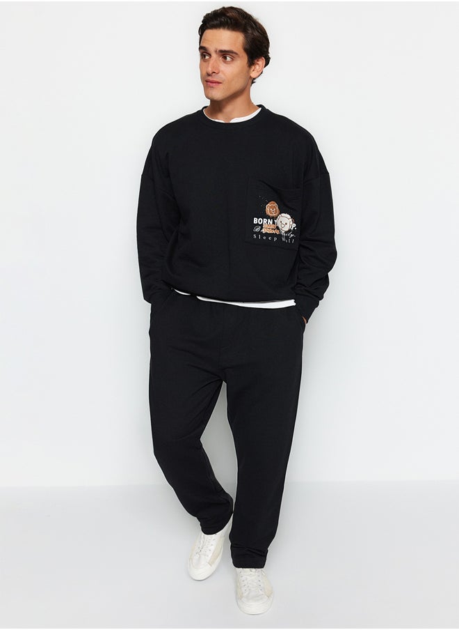 trendyol Limited Edition Black Regular Cut Thick Sweatpants TMNAW24EA00023  - Image 3