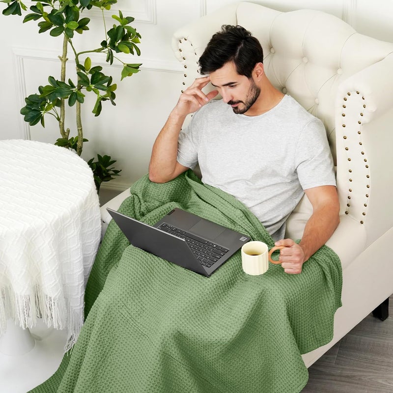 PHF بطانية قطنية منسوجة بشكل وافل مغسولة مسبقًا بحجم مناسب للأريكة والسرير، مقاومة للتمزق، خفيفة الوزن، قابلة للتنفس، معتمدة من Oeko-TEX، قابلة للغسل في الغسالة، هدية لتزيين المنزل - لون أخضر لودن - Image 5