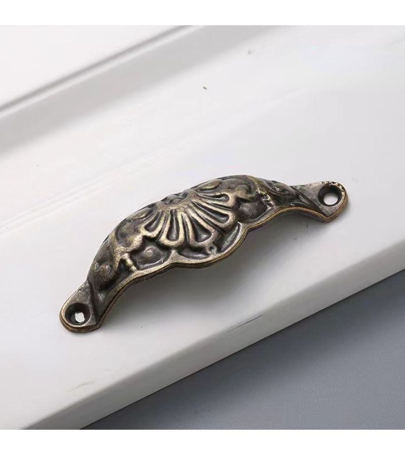 1pc Elegant Antique Style Half Round Sheet Handle Bronze Intricate Floral Design Ideal for Furniture Cabinets Drawers New Chinese Inspired Look Durable Metal Finish Vintage Furniture Handles - Image 2