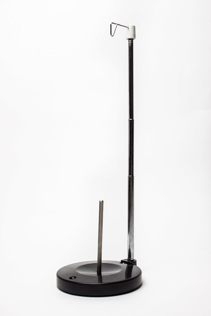 ADJUSTABLE SINGLE THREAD SPOOL HOLDER STAND ALONE EMBROIDERY SEWING OR QUILTING THREAD HOLDER OR STAND ENSURES SMOOTHER FEED HEAVY PLASTIC BASE
