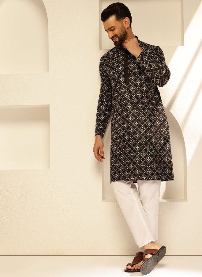 Sojanya Floral Embroidered Black Kurta for Men - Image 5