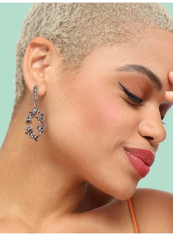 سوهي قرط متدلي من الحجر مصمم للحفلات مطلي بالذهب