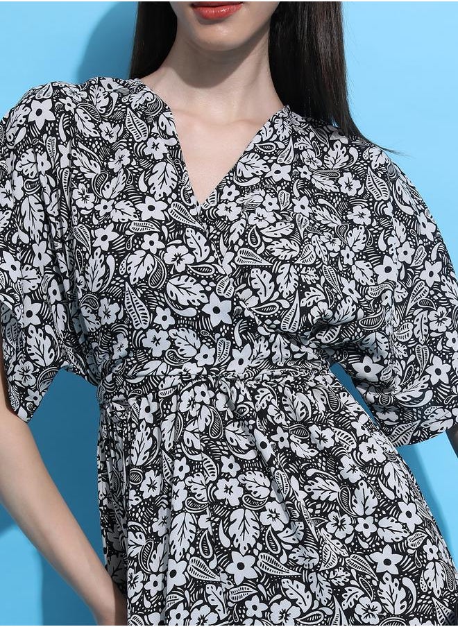 Tokyo Talkies Paisley Floral Print V Neck Front Twisted Jumpsuit by Styli  - Image 5