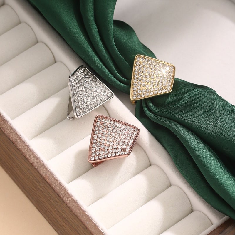 Ru Mo Shi Pin Elegant Rhinestone Scarf Ring for Men & Women - Diamond-Shaped Tie Clip & Shawl Buckle - Image 2