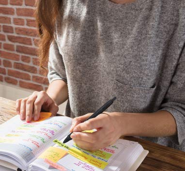 PILOT قلم جيل رولر بيلوت G2 المحدود المتميز، نقطة رفيعة 0.7 مم، أسود غير لامع، حبر أسود - Image 4