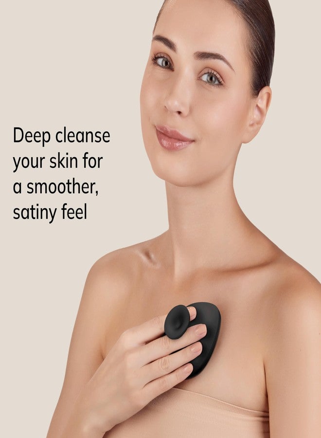 GESKE Body Brush | 4 in 1 | Cleansing Brush for the Entire Body | Professional Deep Cleaning | Soft Silicone Bristles | Ergonomic Two-Finger Design | Cleanses & Massages - Image 3