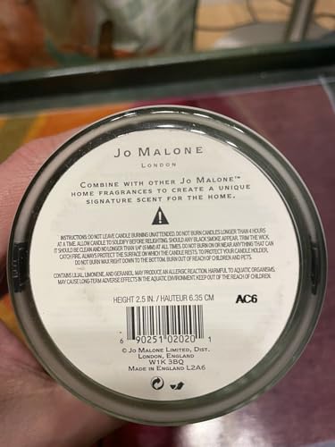 jo Malone شمعة جوا مالون الكمثرى الإنجليزية والفريزيا - Image 3