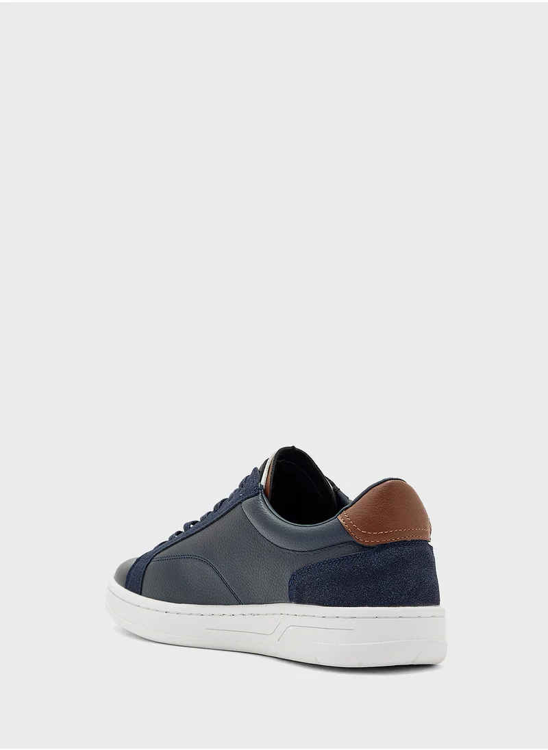 روبرت وود Smart Casual Sneakers