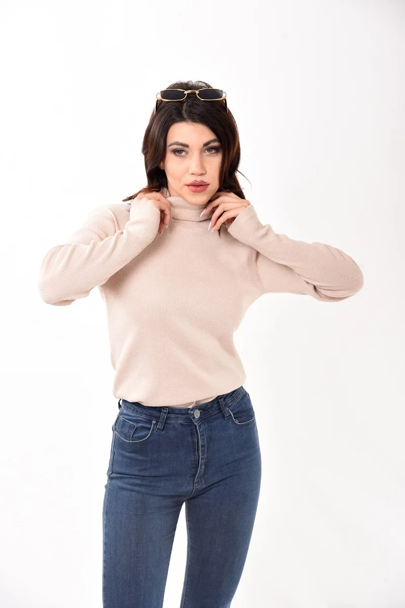 بيليفانتي كولكشن Women's Turtleneck Turtleneck Slim Fit Sweater Beige