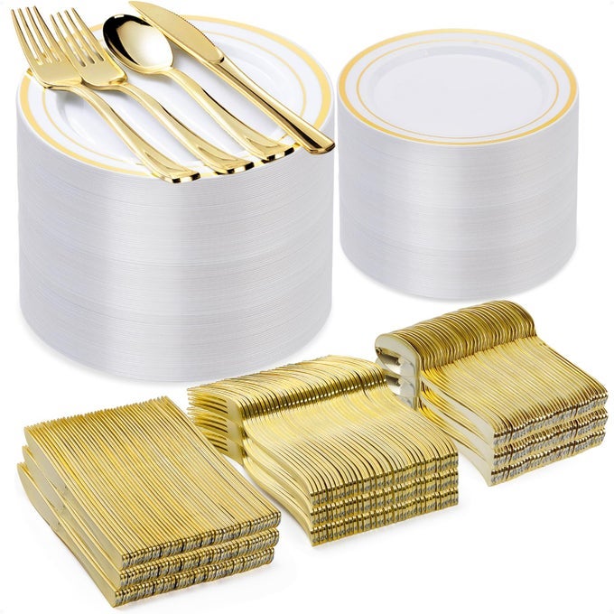 600PCS GOLD PLASTIC PLATE SET 100 GUESTS PLASTIC PLATES FOR PARTY WEDDING BIRTHDAY DISPOSABLE DINNERWARE SET OF 200 PLATES 200 FORKS 100 SPOONS 100 KNIVES