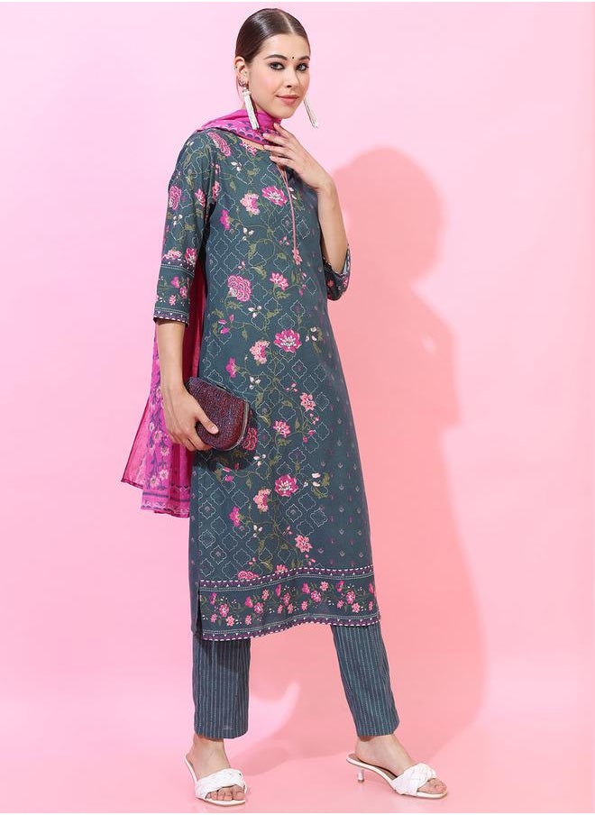 Vishudh - Women Green Floral Printed Cotton Kurta Set with Dupatta by Styli - Image 1