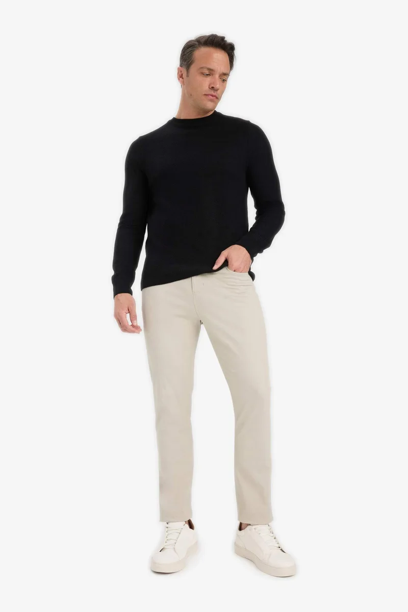 ديفاكتو Standard Fit Crew Neck Knitwear Pullover