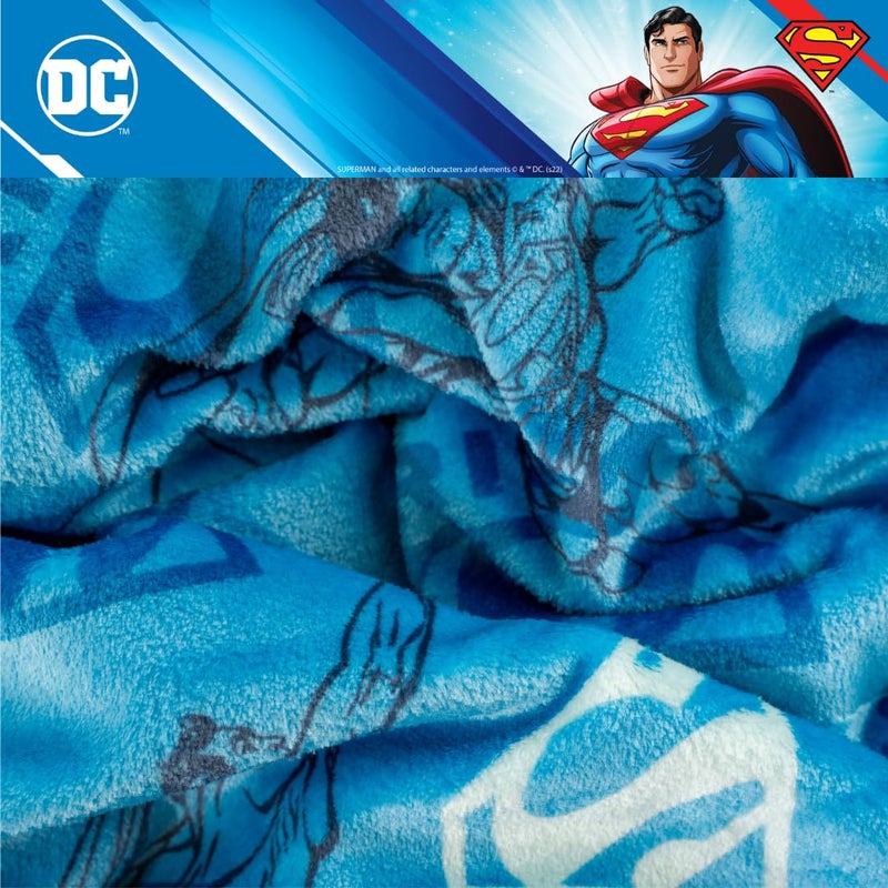 Franco Superman DC Comics Bedding Super Soft Cozy Plush Throw  46 in x 60 in  (Officially Licensed Product) - Image 3