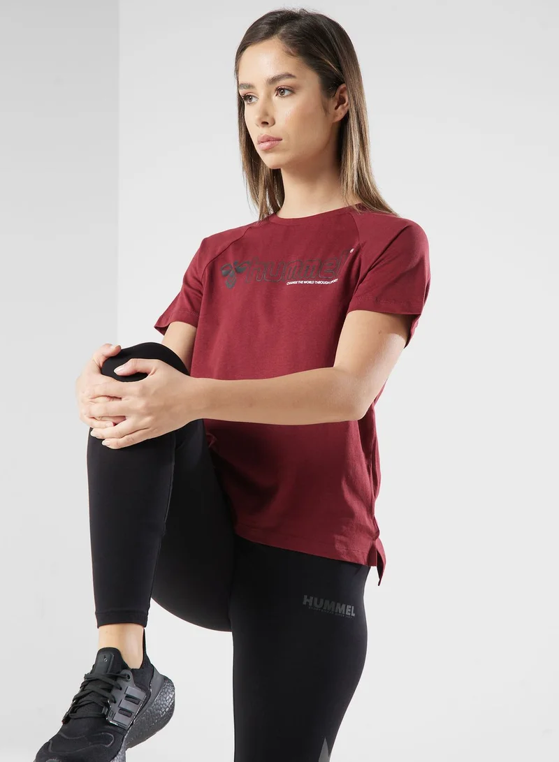 Hummel Noni 2.0 Logo T-Shirt