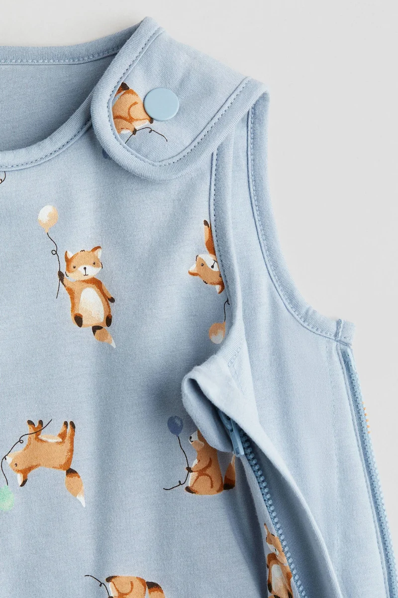 اتش اند ام حقيبة نوم مزيّنة بطبعة