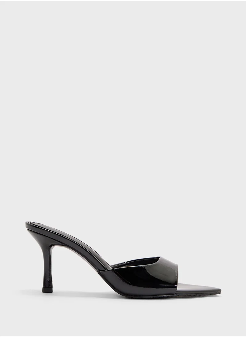 جينجر Pointed Toe Heeled Mule
