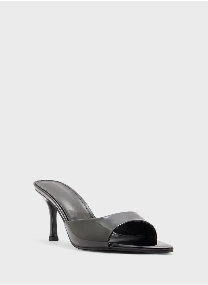 جينجر Pointed Toe Heeled Mule