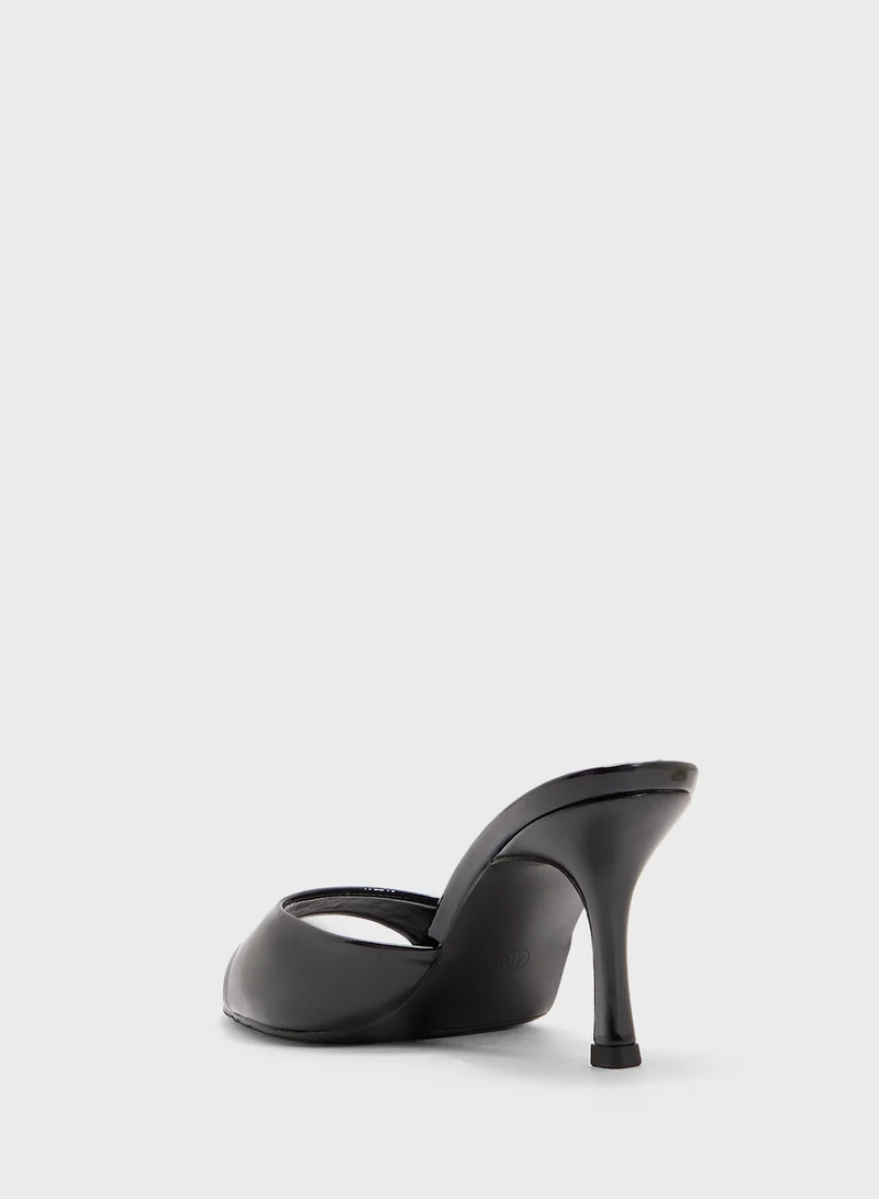 Ginger Pointed Toe Heeled Mule