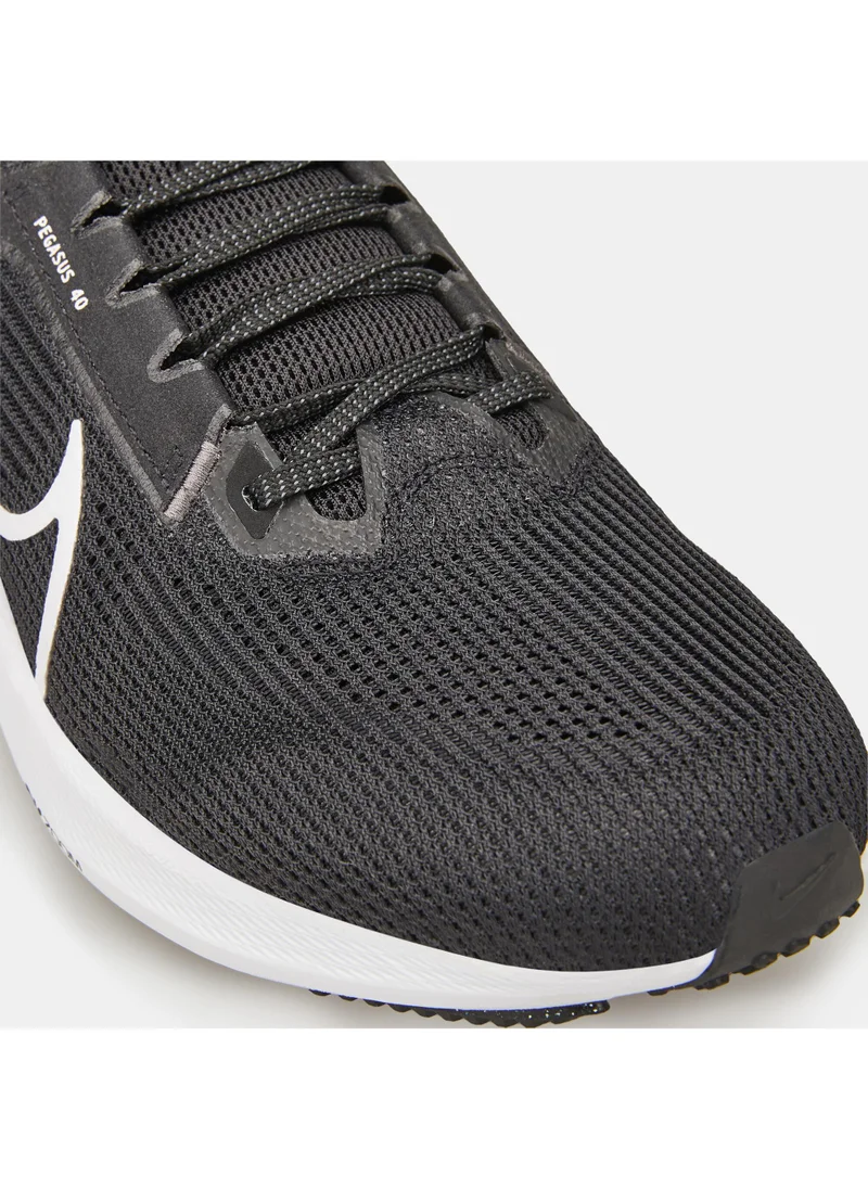 Nike Men's Pegasus 40 Road Running Shoe