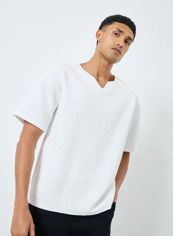 Styli Styli White Textured Oversized Notch Neck T-Shirt