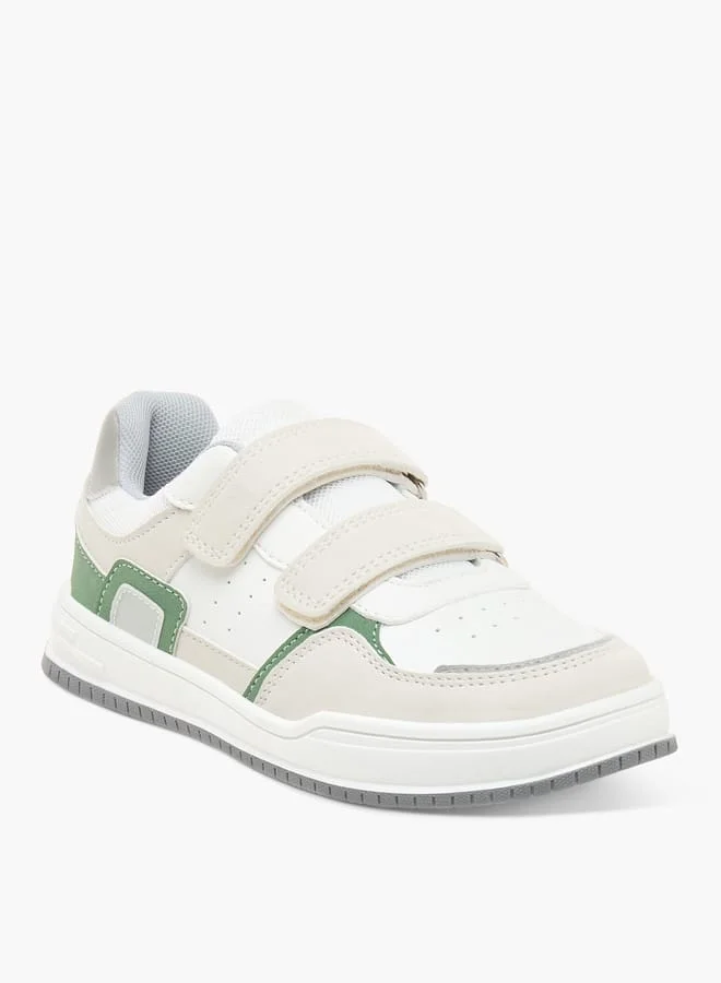 جونيورز Boys Panelled Sneakers With Hook And Loop Closure