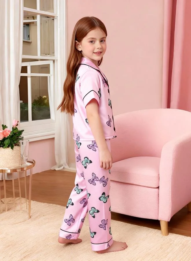 تايك تو مجموعة من بيجاما وقميص بأكمام قصيرة بطبعة فراشة