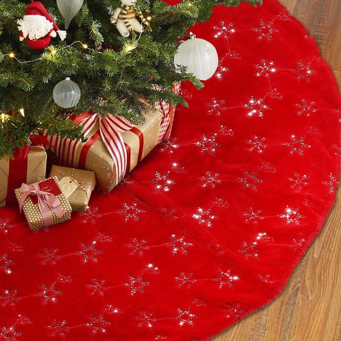 Christmas Tree Skirt 48 Inches Large Red Tree Skirt with High End Soft Faux Fur Tree Skirt for Christmas Decorations Indoor Outdoor Red