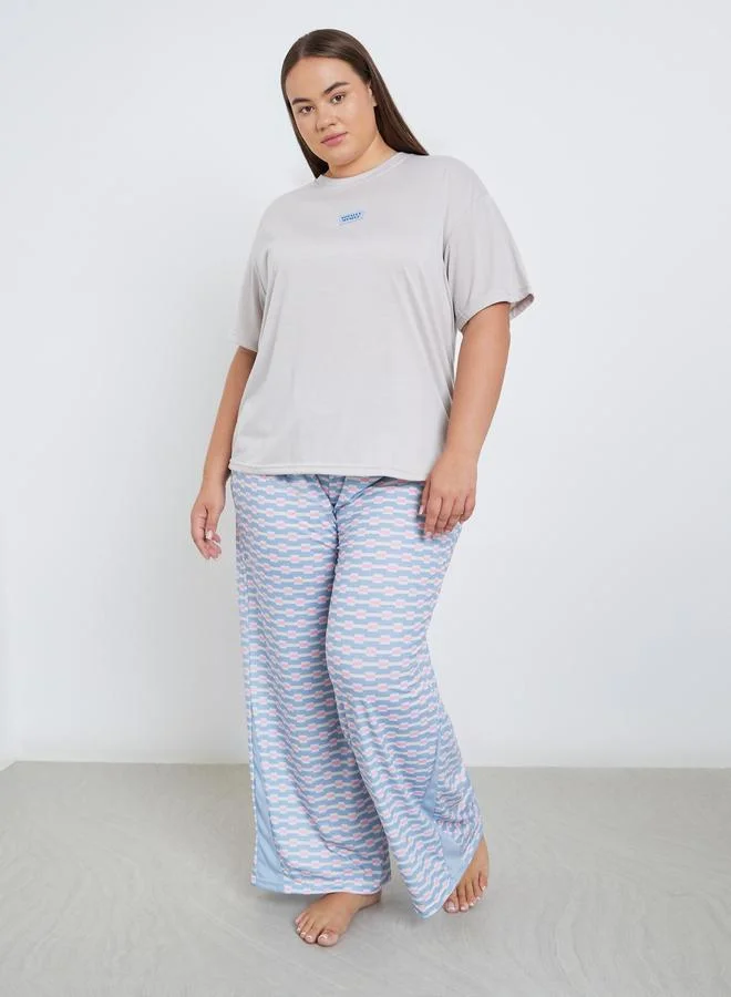Styli Styli Plus Drop Shoulder Patch T-Shirt and Geo Print Pyjama Set