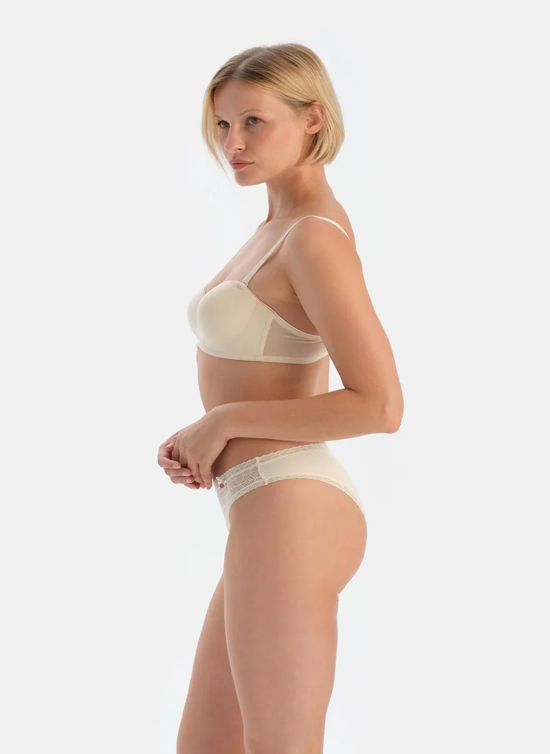 داجي Non-padded Bra Interlock Non Padded Wired Removable Strap Underwear
