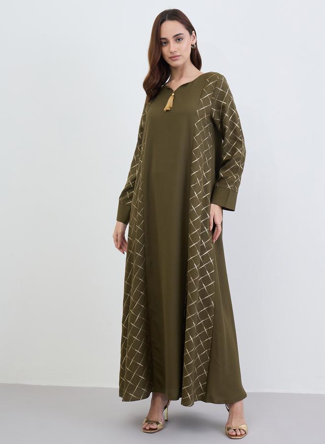 أميرة جلابية بحافة واسعة وطبعة بلون ذهبي - Image 3