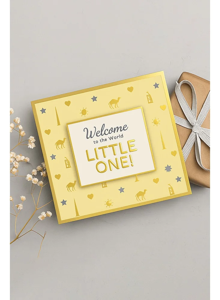 شير ذا لوف  بطاقة تهنئة بحفل استقبال مولود جديد - بطاقة لطيفة وأنيقة برسالة لطيفة، مثالية لمناسبات استقبال المولود الجديد وحفلات استقبال المولود والاحتفالات الخاصة