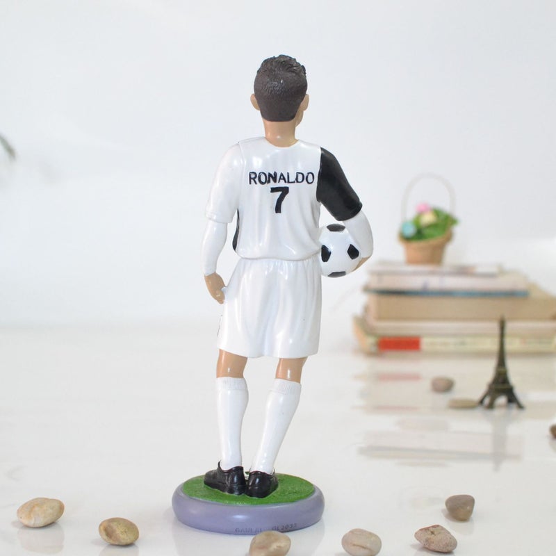 Sports Star Figurine - Ronaldo, Messi, James, Bryant - Image 3
