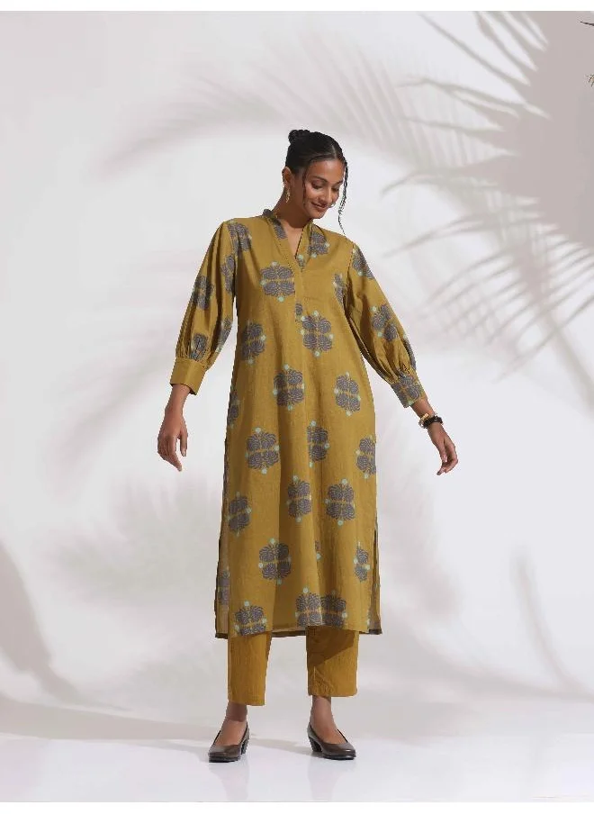 ترو برونز trueBrowns Green Cotton Print Straight Kurta Set