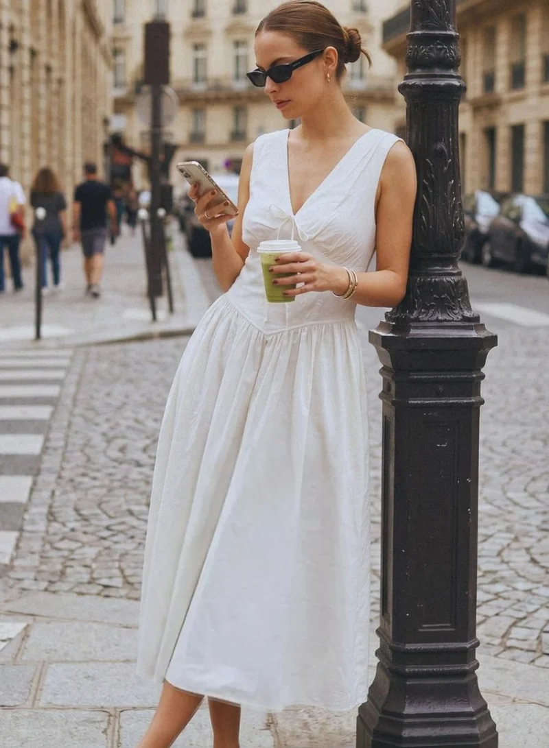 دينيس لينغو Women Offwhite 100% Cotton Solid Midi Shift Fit And Flared Dress